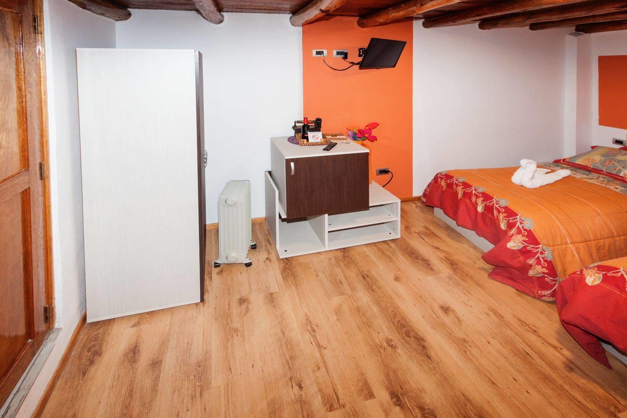 Casona Les Pleiades Bed & Breakfast Cusco Bagian luar foto